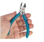 Plastic cutting plier