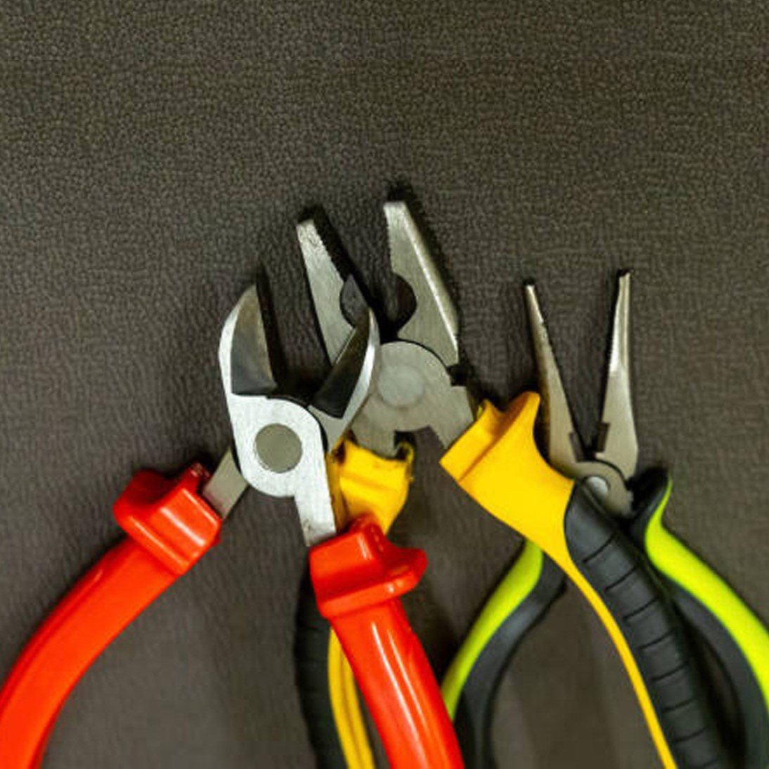 pliers